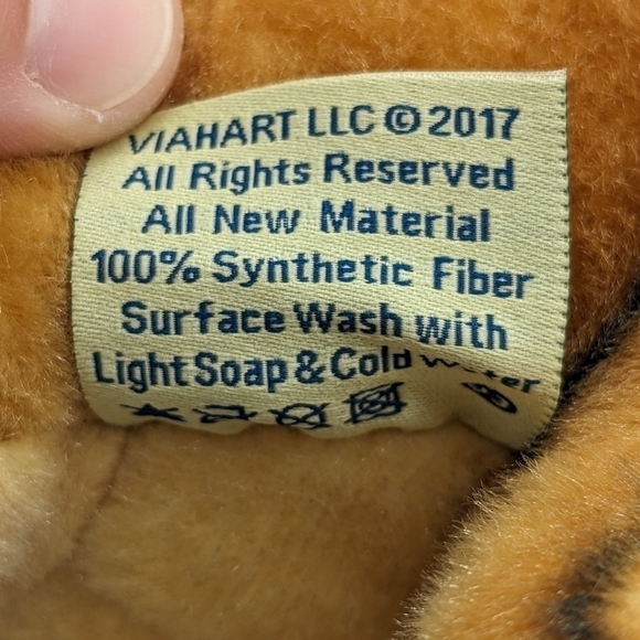 NWT Tiger Tale Toys Viahart Kangaroo Poseable Plush Stuffed Animal Kipps - Picture 7 of 8